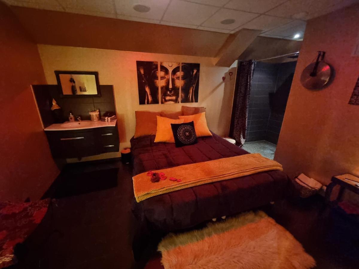 Love room, Les nuitées secrètes de Rouen Darnétal Extérieur photo